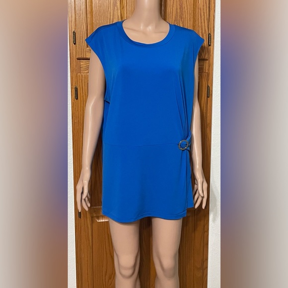 Michael Kors Plus Size Ring Twist Sleeveless Top - Picture 2 of 10